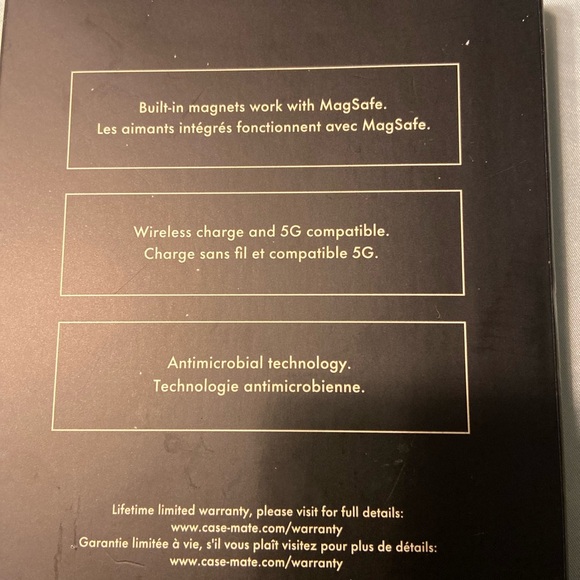 Kate Spade iPhone 15 Pro - Picture 8 of 9